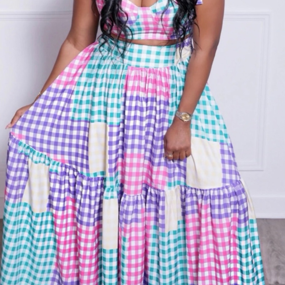 Women’s Multicolor Gingham Tiered Top and Skit
